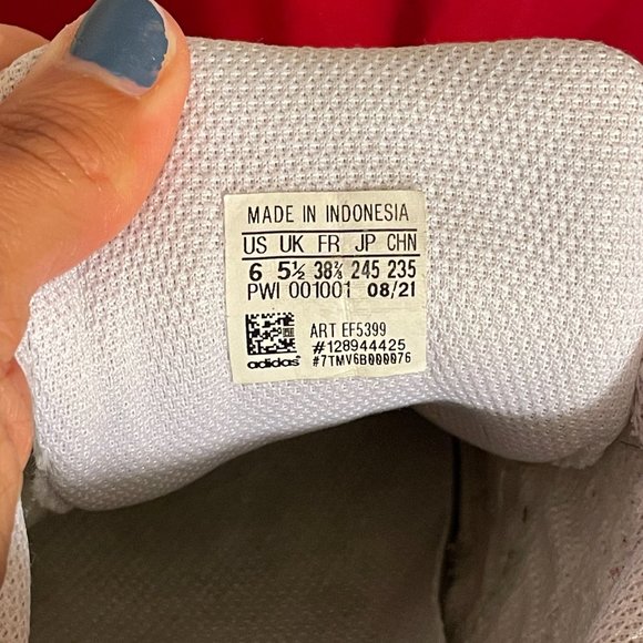 Adidas Traditional Superstar‎ White Leather Sneaker Size 7 - Picture 3 of 3